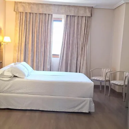 Galicia Palace מלון 4*